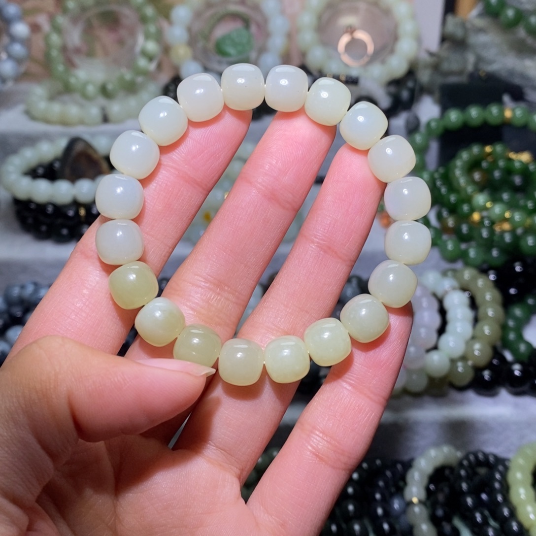 和田玉未镶嵌手链