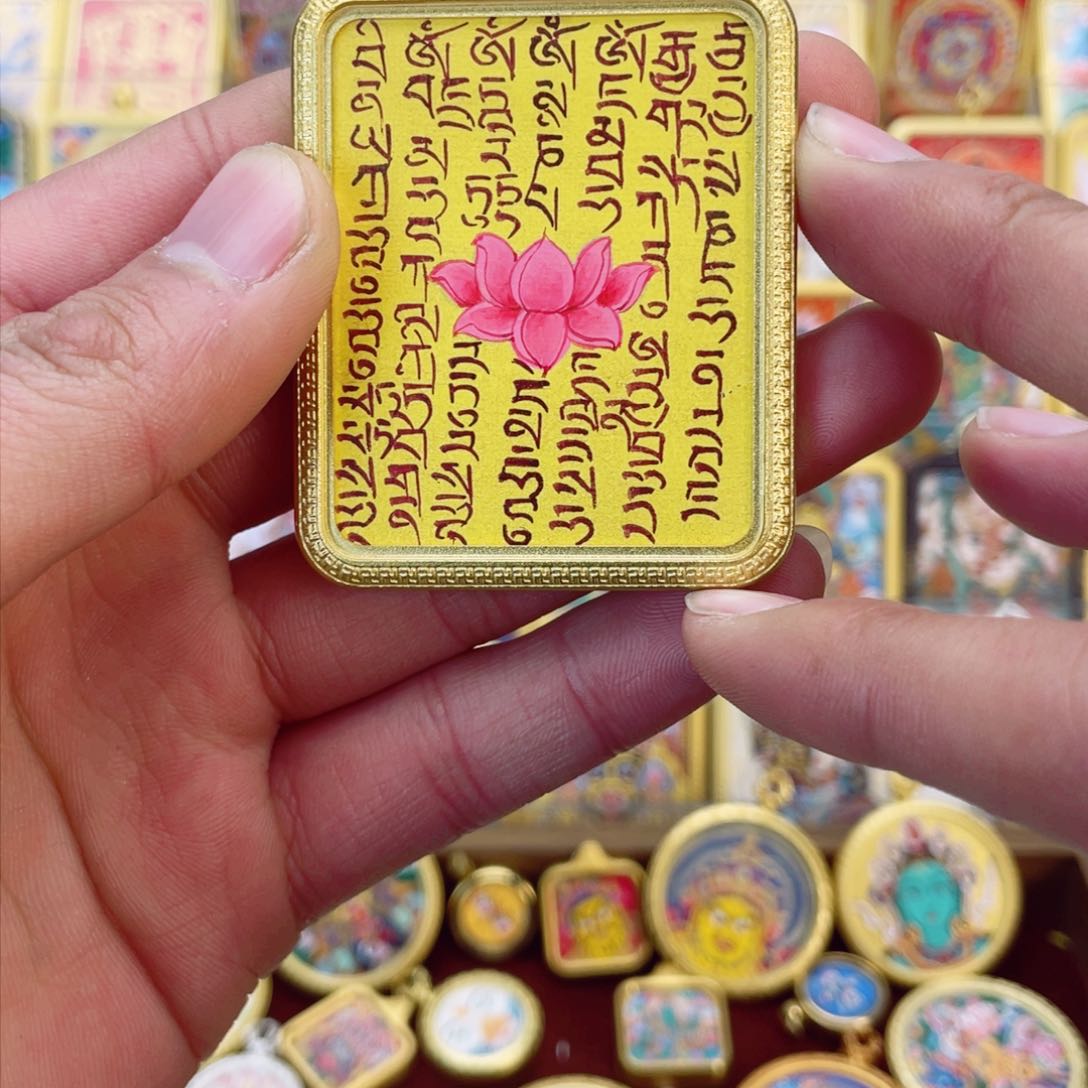 吊坠纯手绘唐卡七条福利款