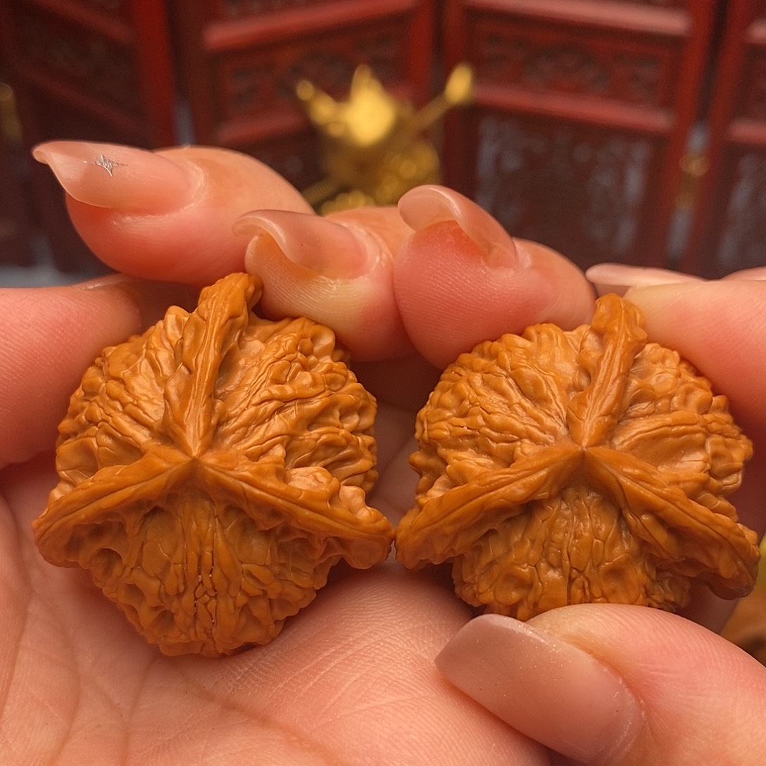 礼***哦把件文玩核桃37全盘山