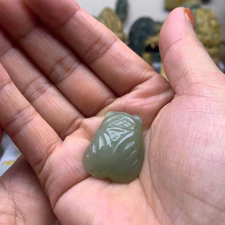 【闪购商品】透闪石质玉未镶嵌吊坠