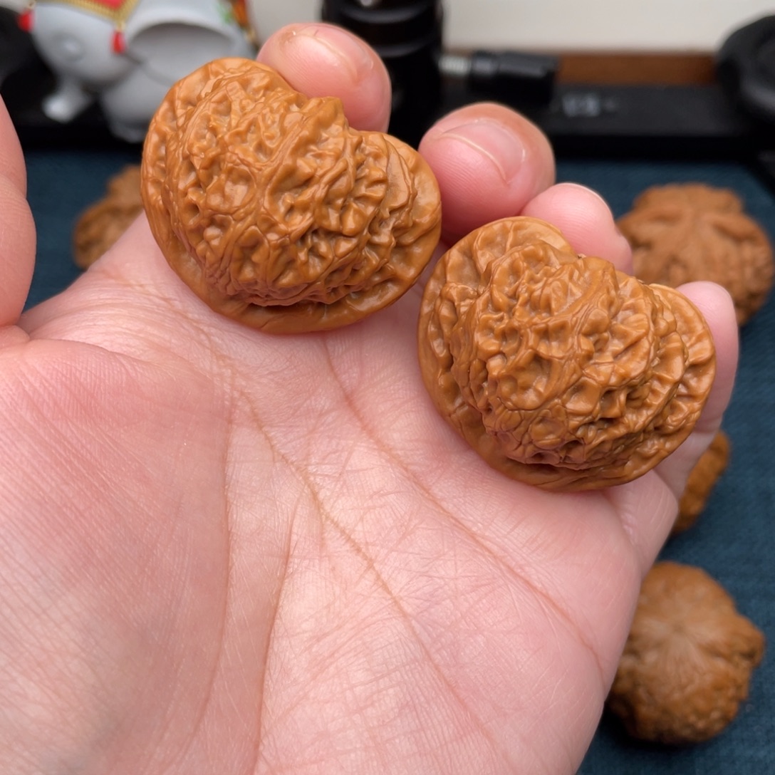 文玩核桃把件全品39宫灯桃心