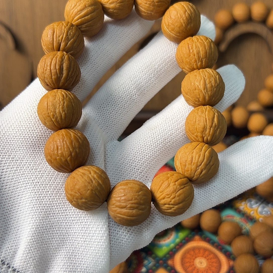 猴头核桃吊坠猴头凤羽17直径精打底