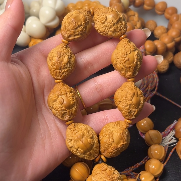 手串橄榄核百鬼钟馗