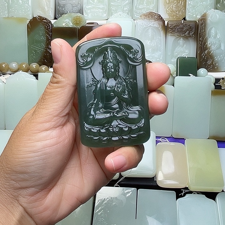 颈饰未镶嵌和田玉