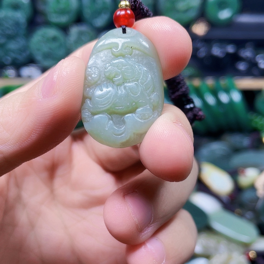 和田玉未镶嵌珠宝半成品