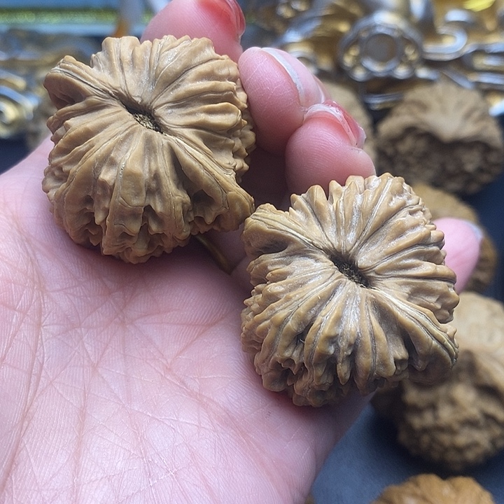 气***人文玩核桃吊坠楼41