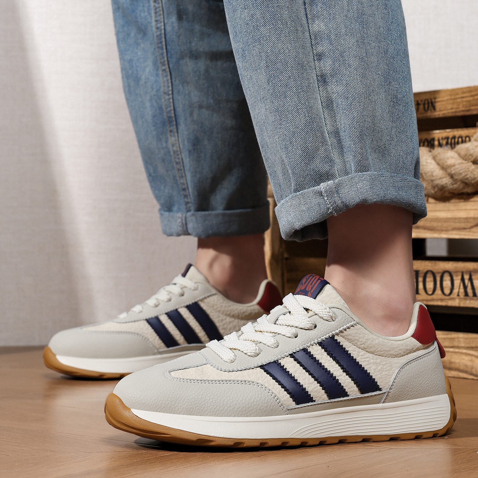 圆头粒面皮休闲风低帮时尚休闲鞋防水欧美风系带防滑轻便百搭男鞋