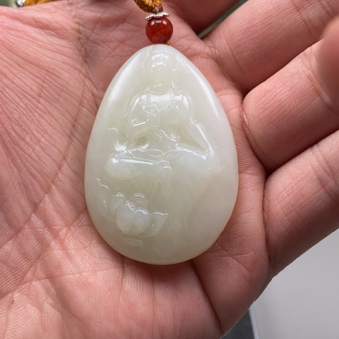 和田玉颈饰未镶嵌