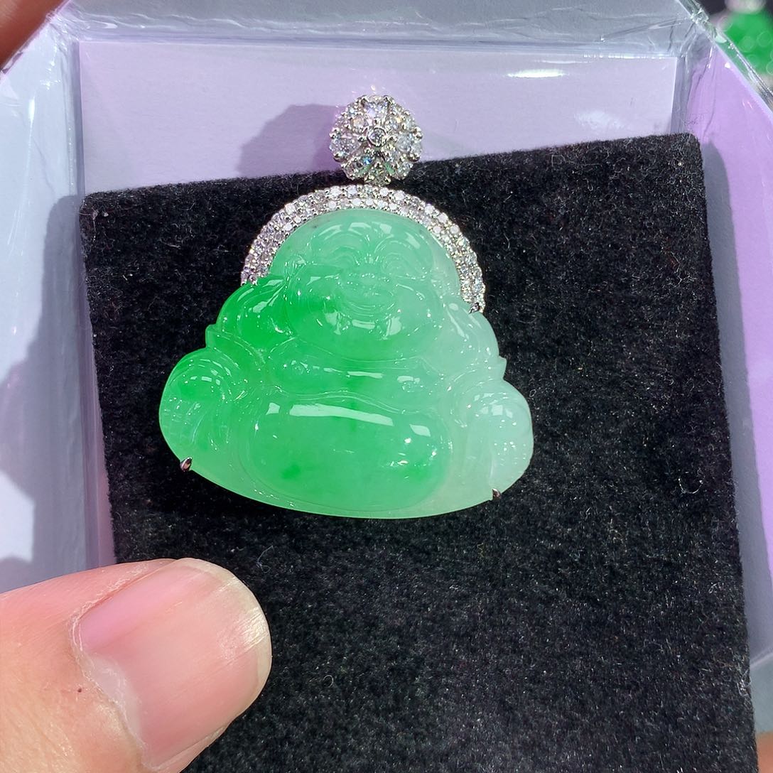 翡翠吊坠(赠链)18K金镶嵌