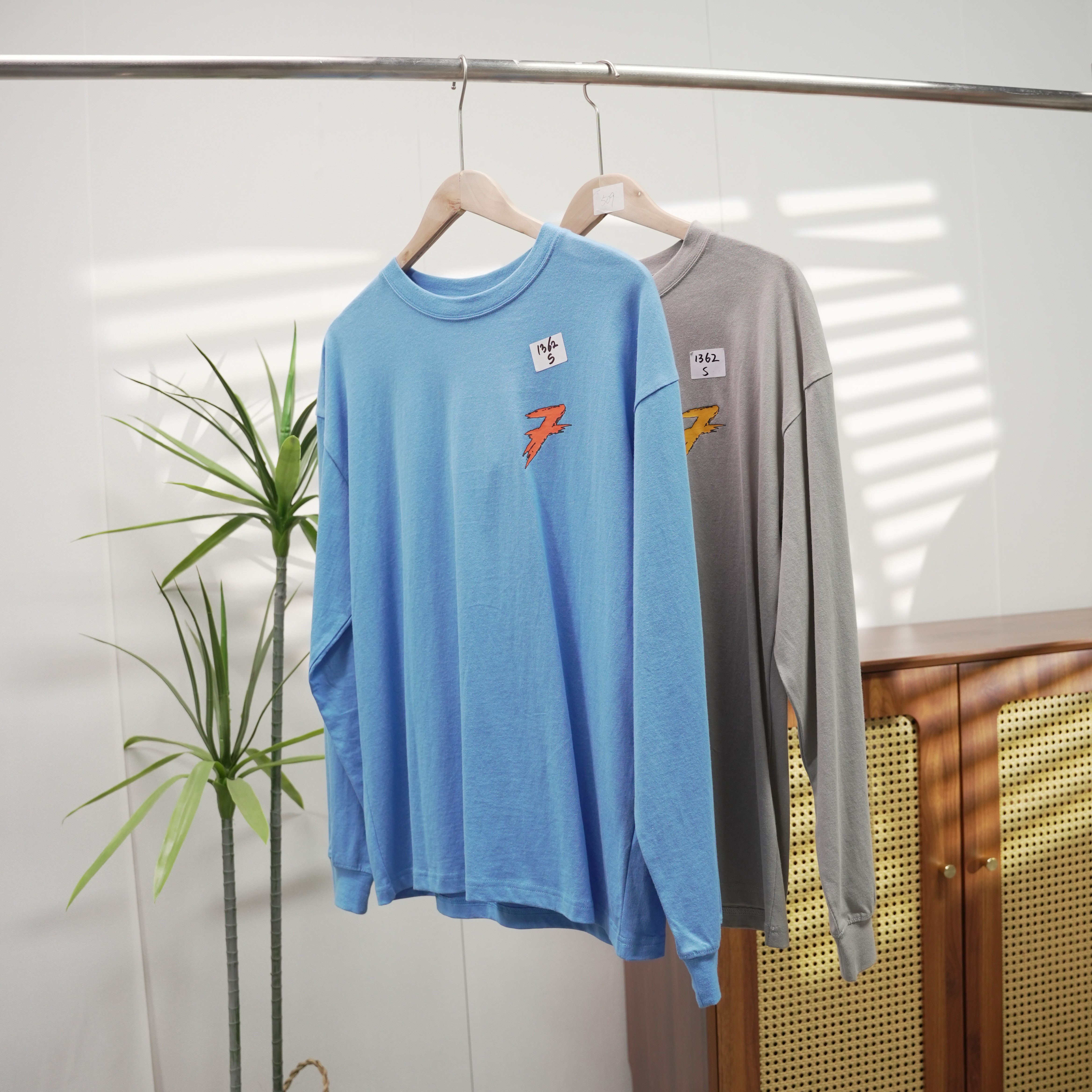 【街舞】潮牌男女百搭简约压印套头卫衣1362-蓝色B3-11-灰色A10-3