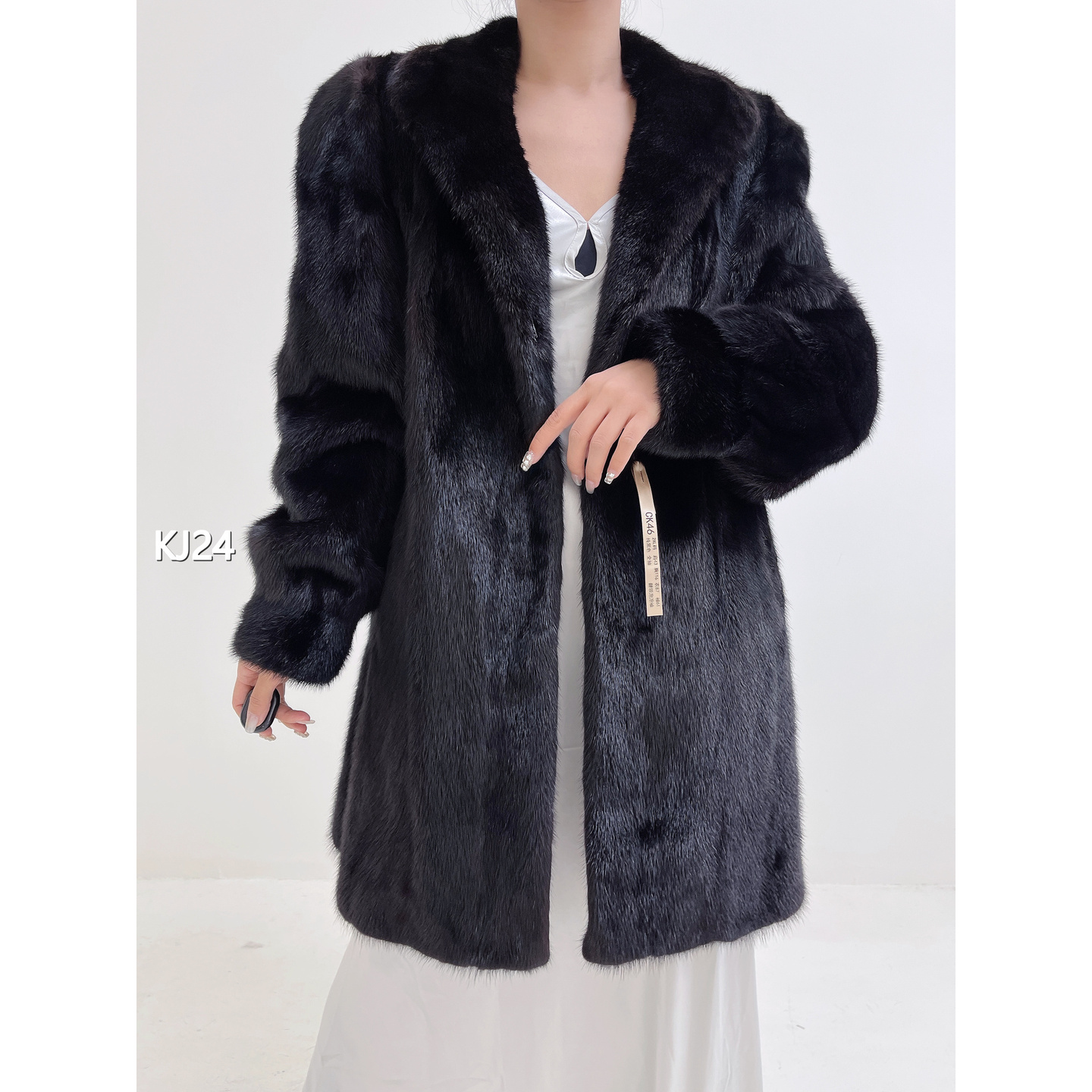 【KJ24】2XL 纯黑色中长款整皮水貂毛（肩43胸116衣87袖61）33024