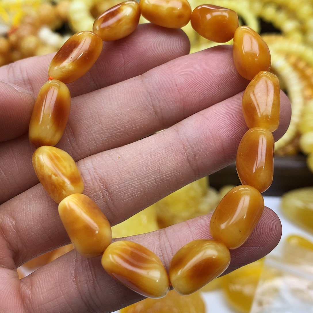 蜜蜡未镶嵌珠宝奇石