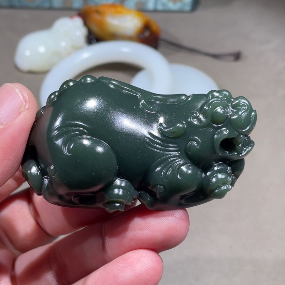 和田玉未镶嵌挂件