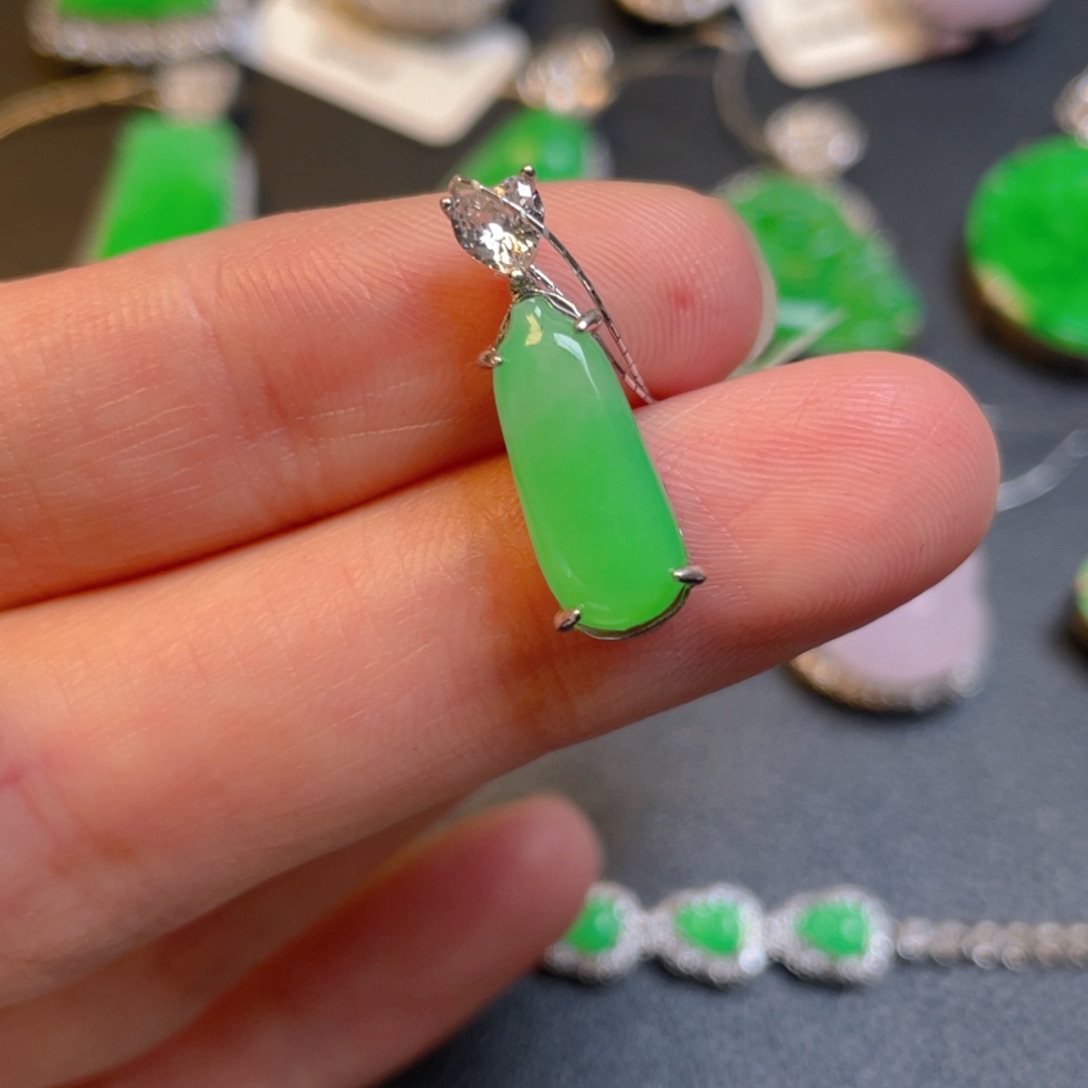 翡翠银S925镶嵌吊坠(不含链)