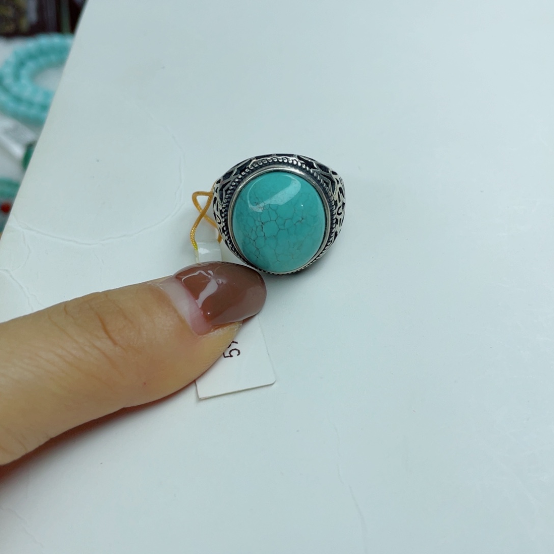 绿松石颈饰未镶嵌