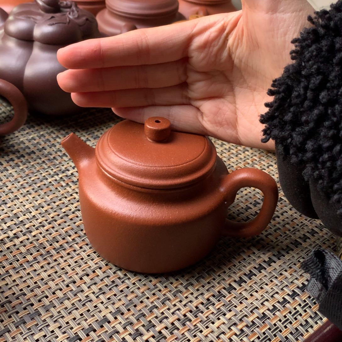 紫砂茶壶210毫升半手