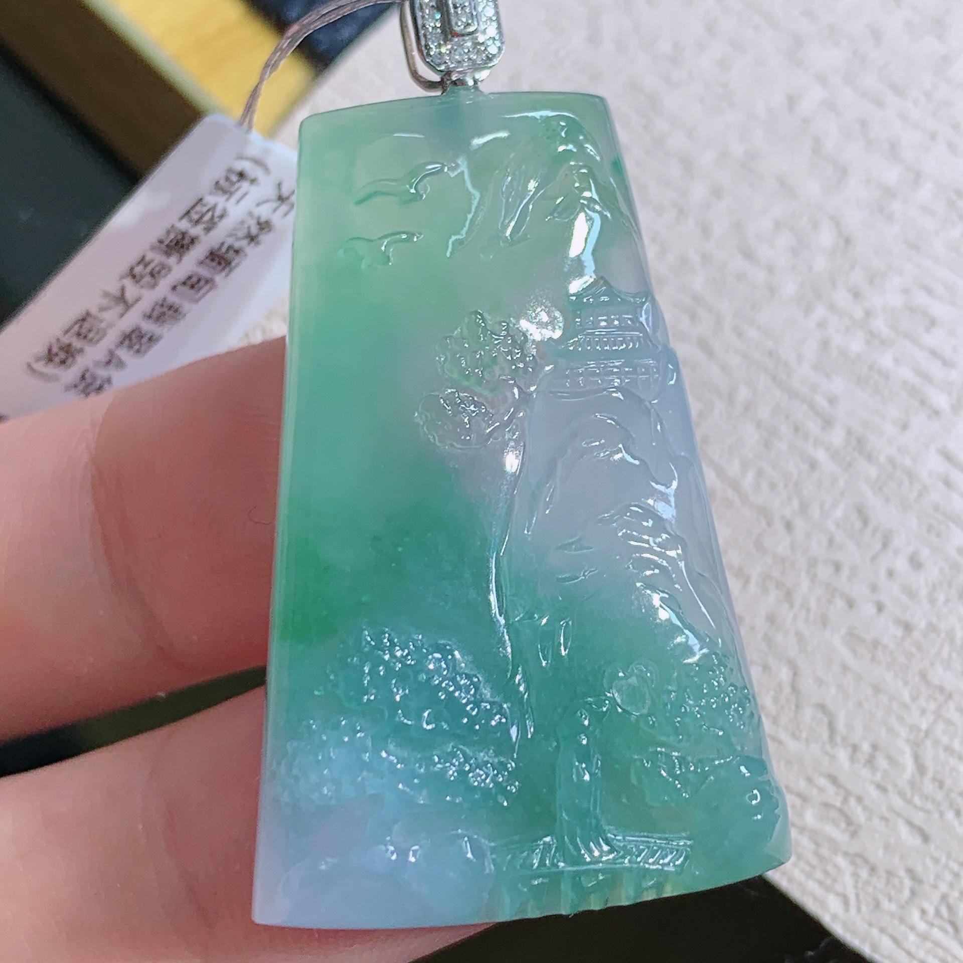 缅甸天然翡翠A货老坑冰种春彩山水牌吊坠编号8