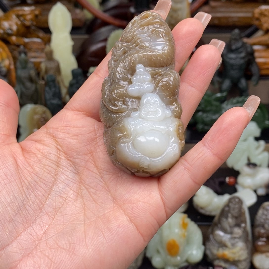 和田玉颈饰未镶嵌