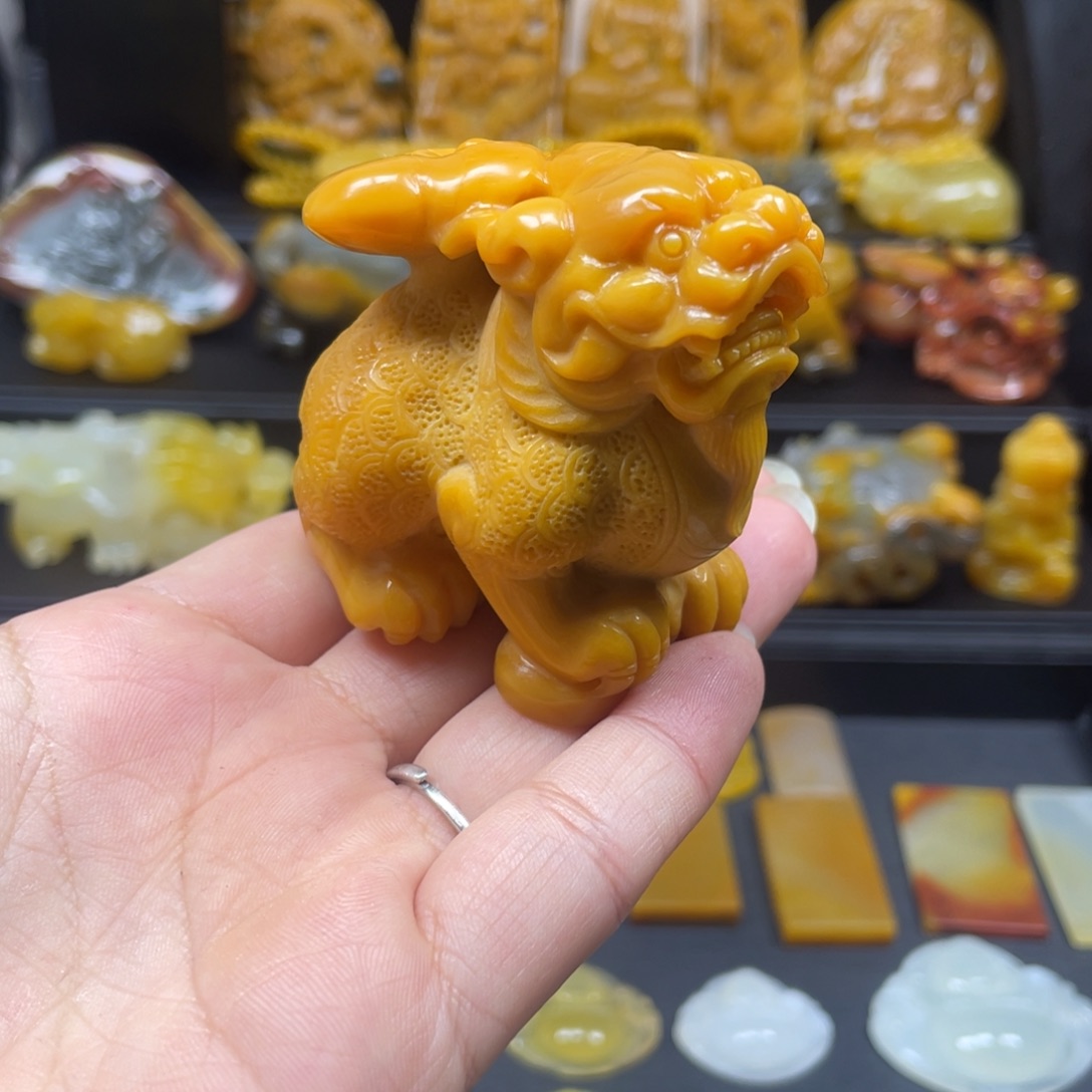 石英质玉（黄龙玉）未镶嵌吊坠(不含链)