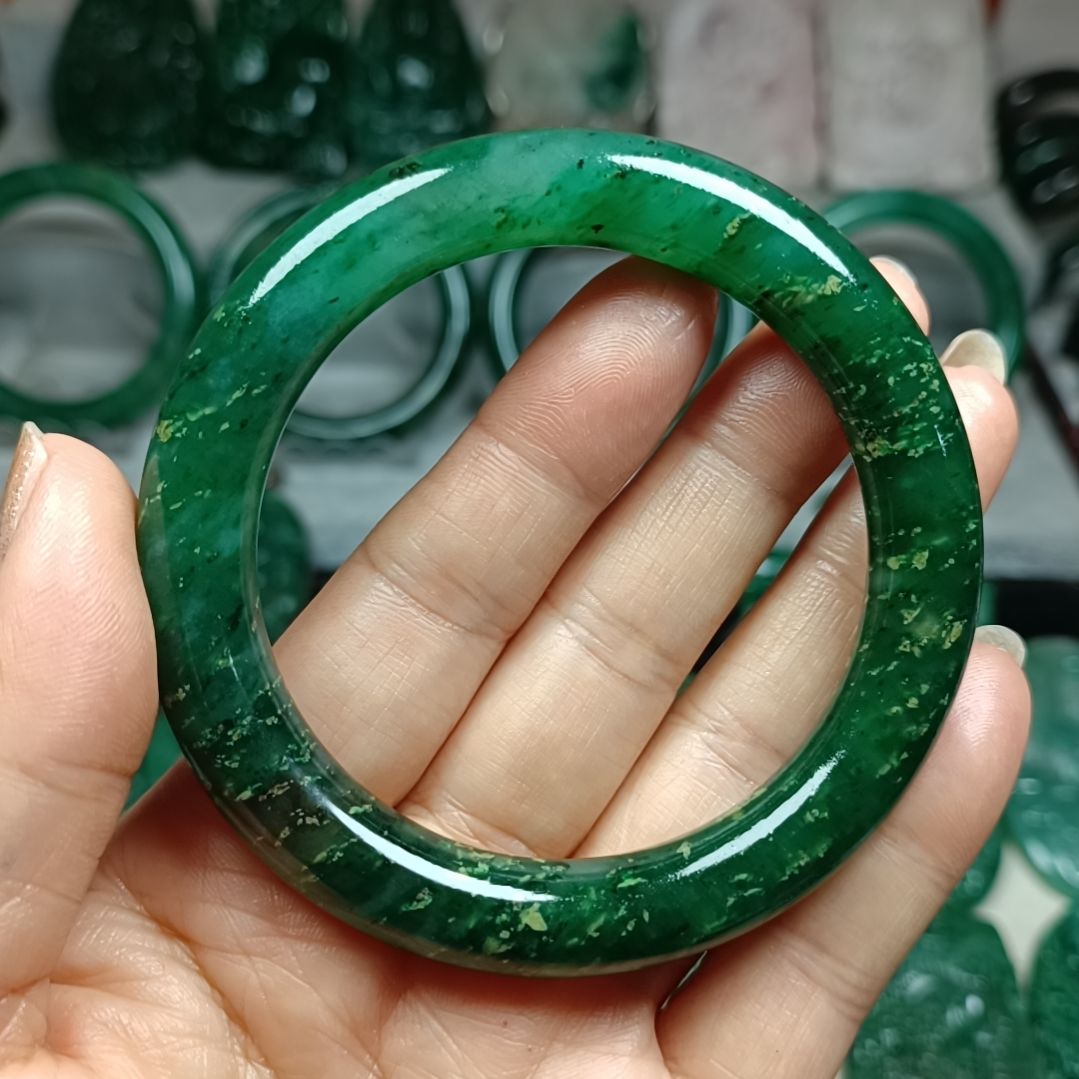 独山玉手镯57未镶嵌