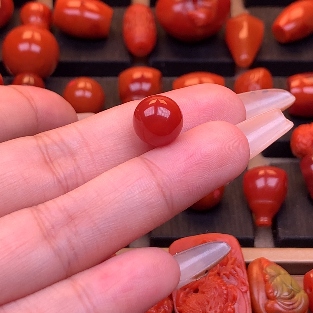 南红玛瑙未镶嵌川料原矿圆珠10.4mm
