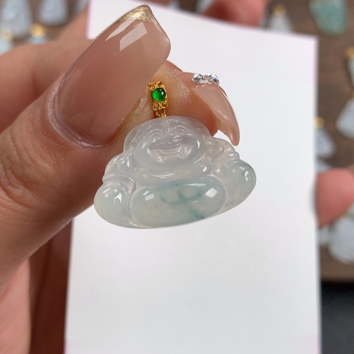 翡翠颈饰18K金镶嵌佛公飘花