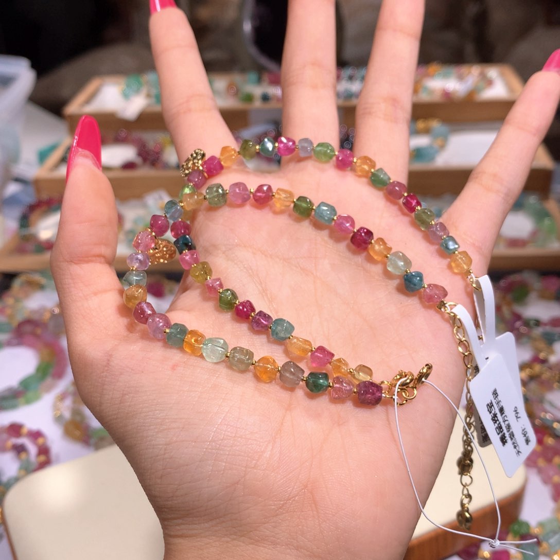 未镶嵌多样性发货其一碧玺