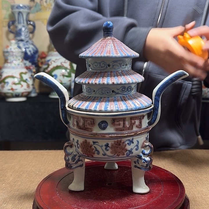 摆件                