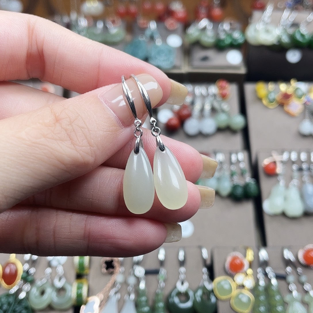 和田玉银S925镶嵌耳饰水滴9*18