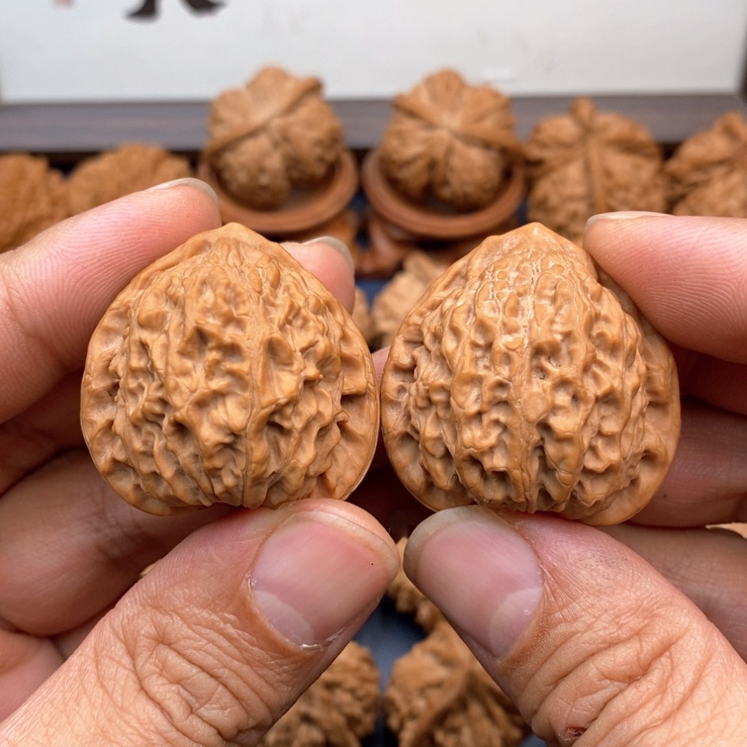 文玩核桃把件金牛37