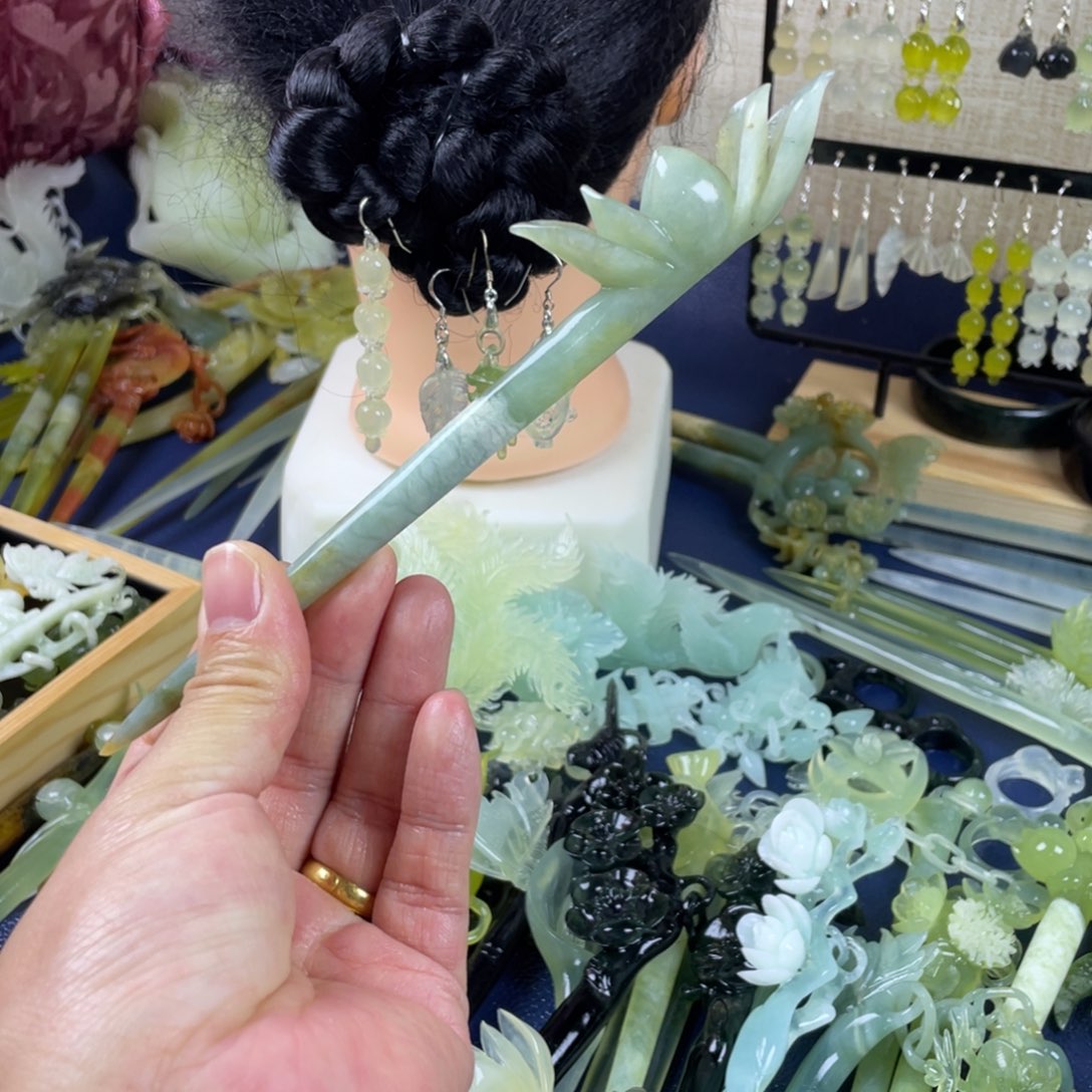 蛇纹石玉发饰未镶嵌