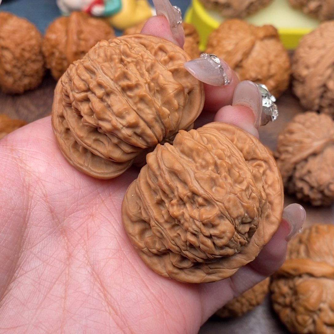 文玩核桃把件全品，红皮平谷楼42