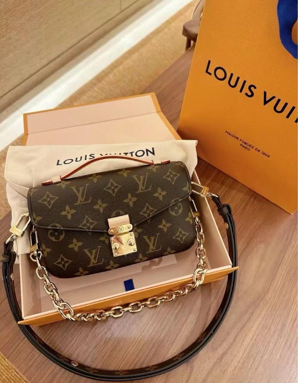 99新 LouisVuitton/路易威登 老花小邮差包  21cm 16265186