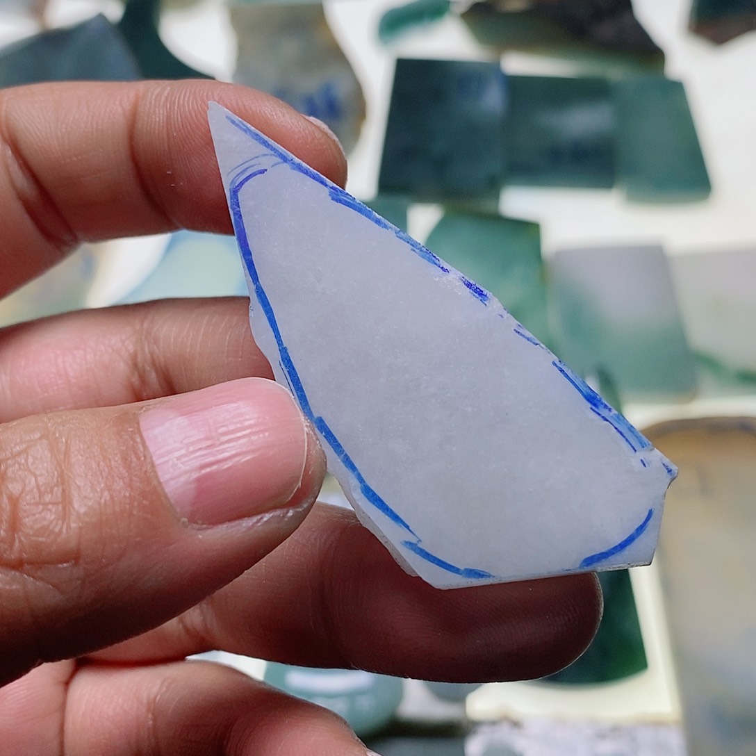 定制翡翠未镶嵌翡翠