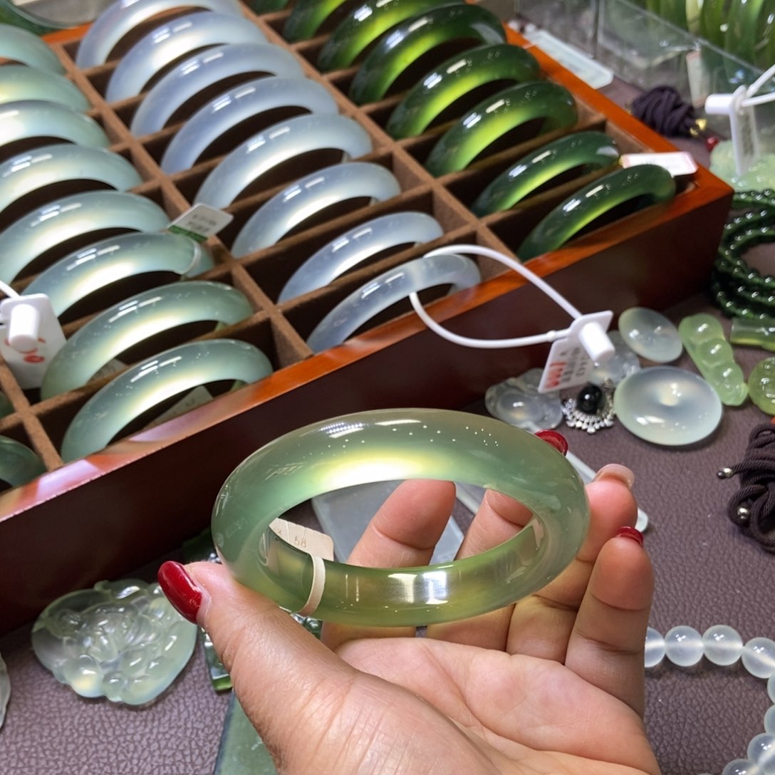 蛇纹石玉手镯58未镶嵌