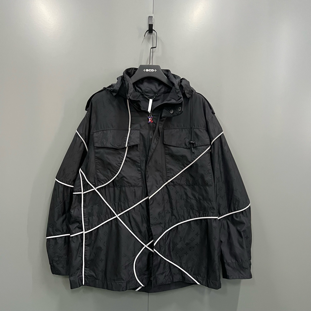 99新 LouisVuitton/路易威登 （jp）216 nba联名 冲锋衣 50码