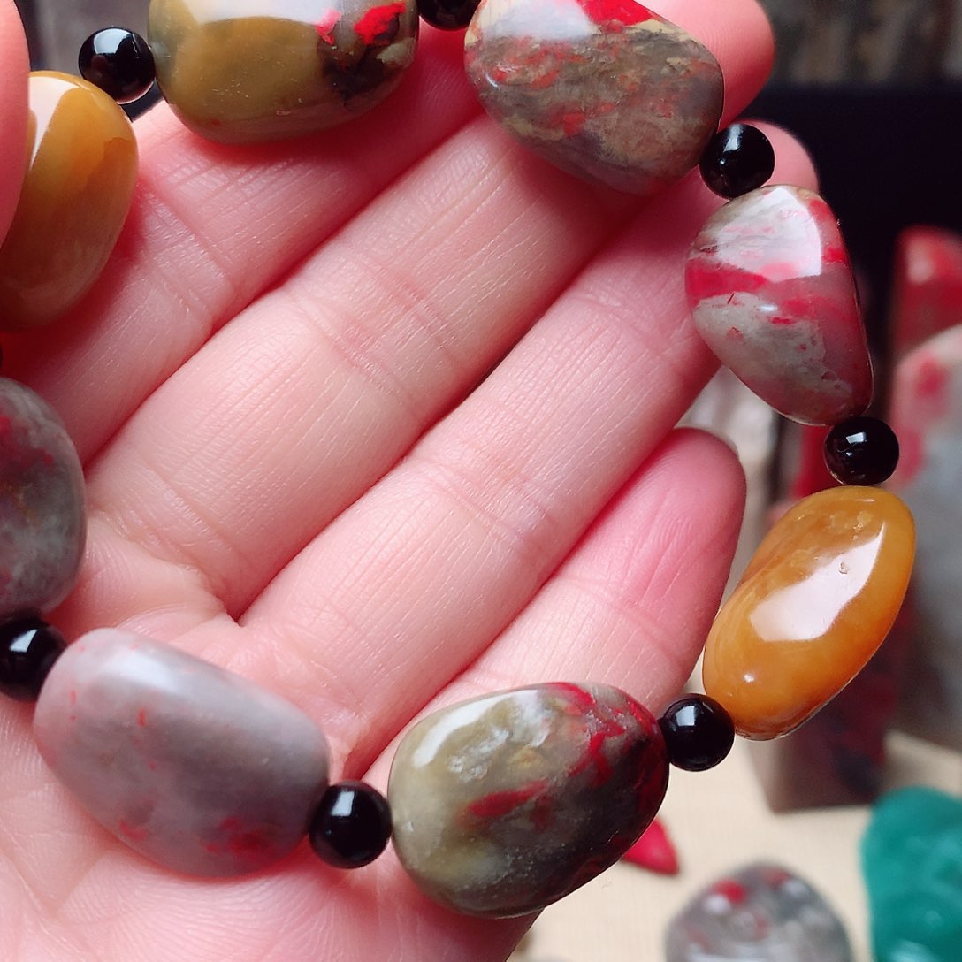 昌化鸡血石精品手串