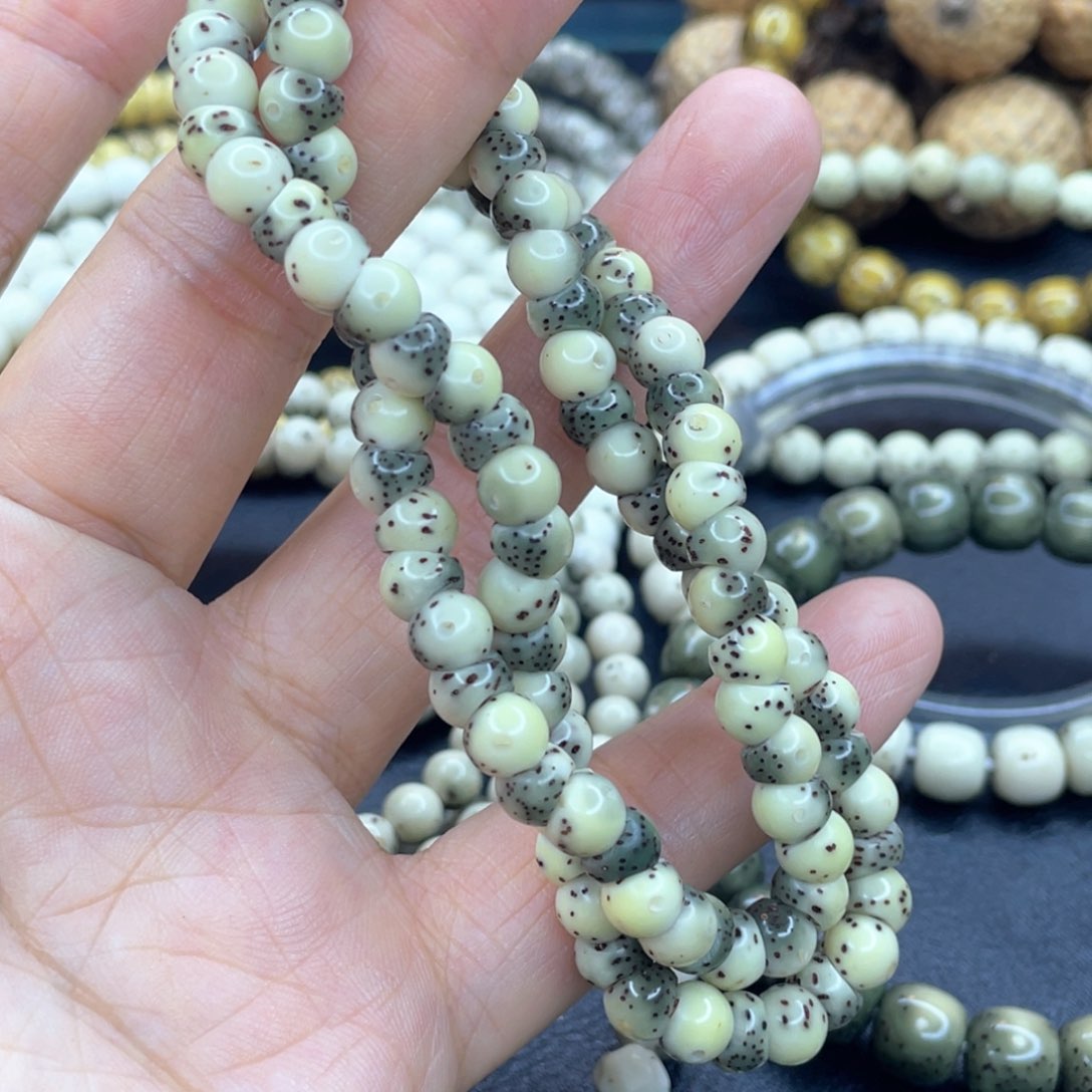 星月菩提吊坠卡6正月大留白波波肠100颗籽