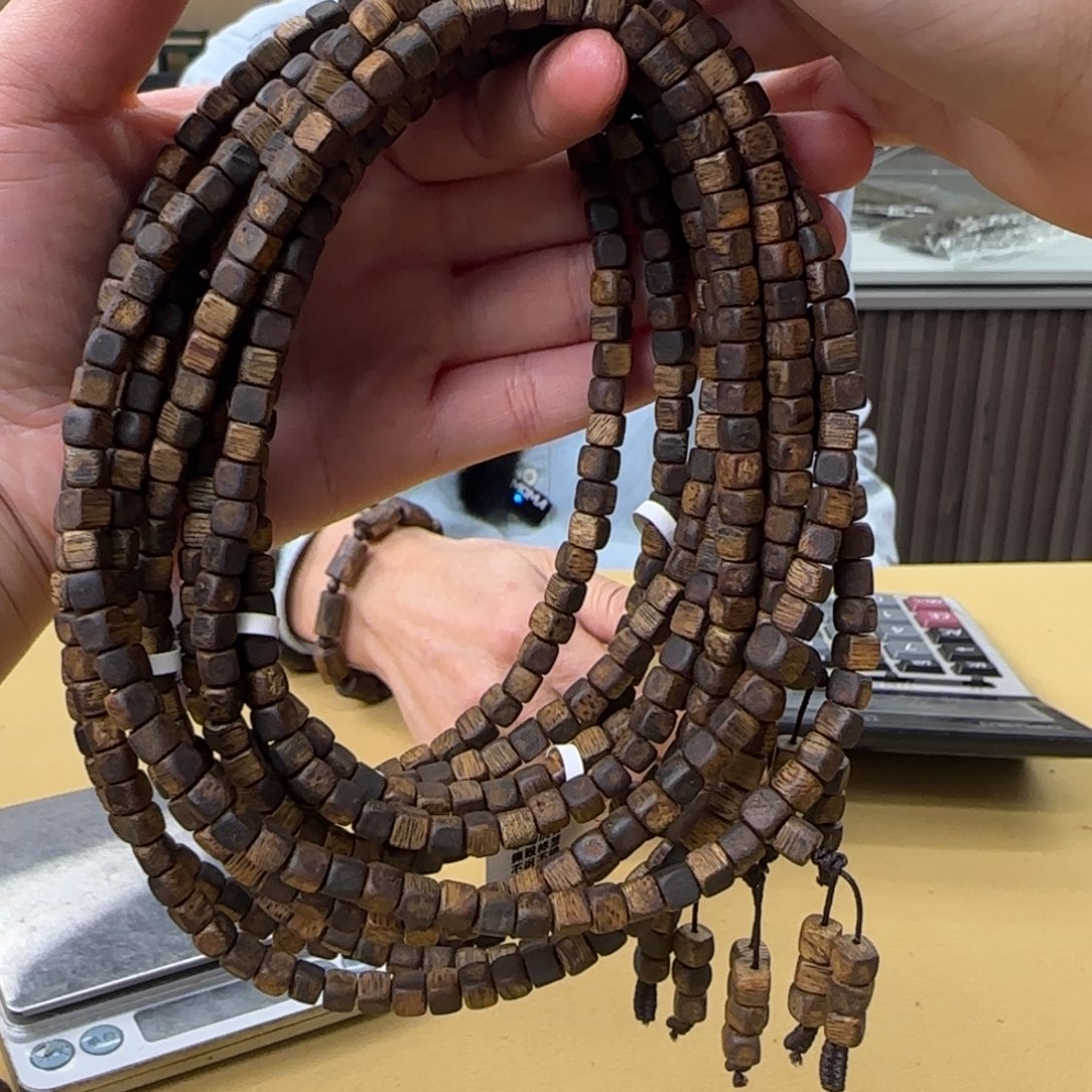 沉香手串白棋方珠多样性发货1条15克