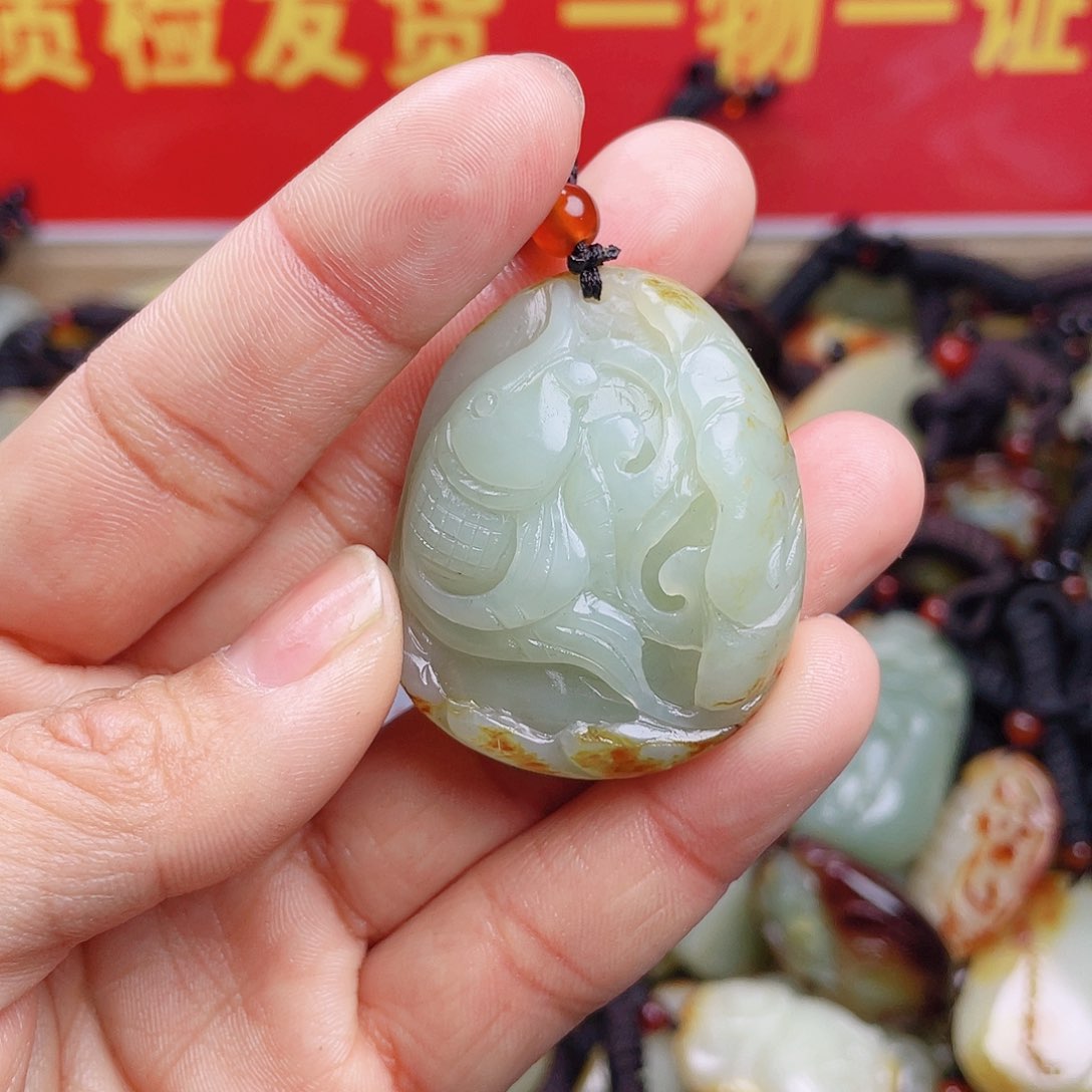 和田玉颈饰未镶嵌