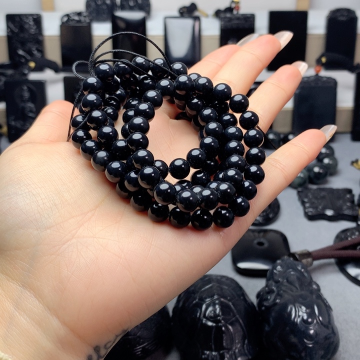 和田玉（墨玉）手串未镶嵌一*叶