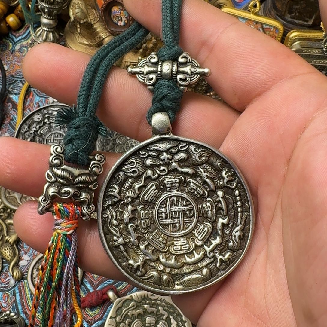 猛***兽藏式风格九宫八卦牌