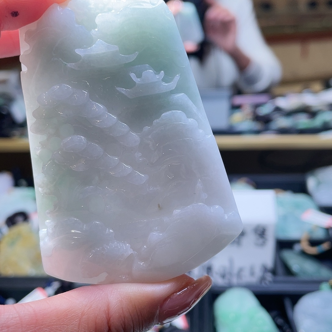 翡翠颈饰未镶嵌一个