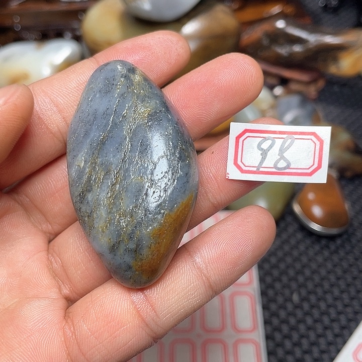 未镶嵌和田玉挂件98