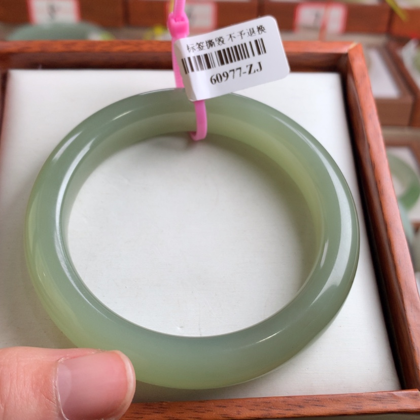 【闪购商品】和田玉手镯未镶嵌