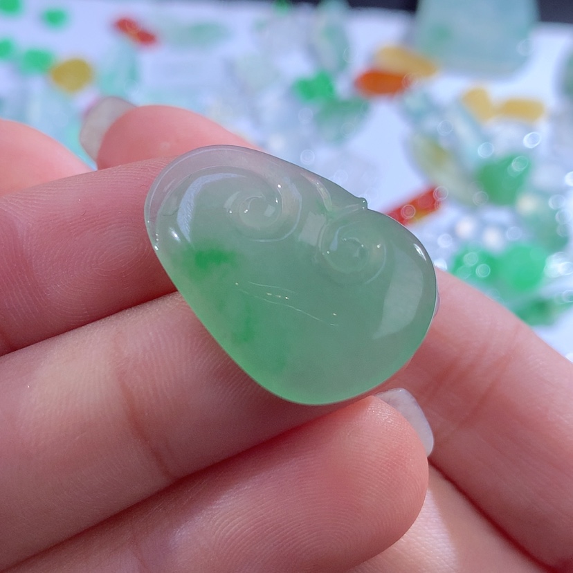 【闪购商品】翡翠颈饰未镶嵌缅甸翡翠