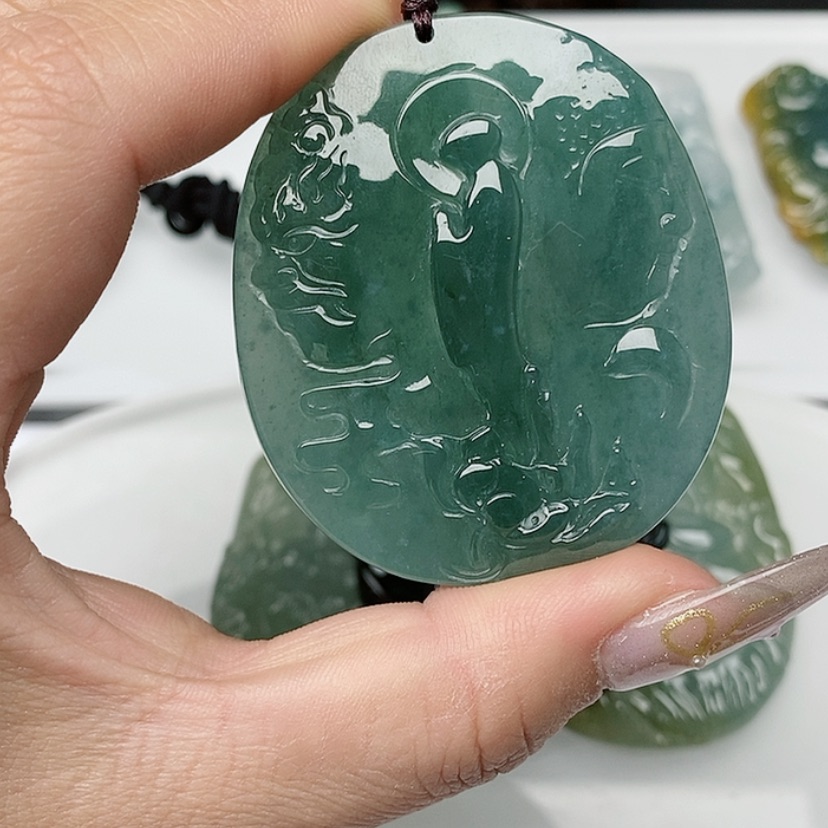 【闪购商品】翡翠颈饰未镶嵌