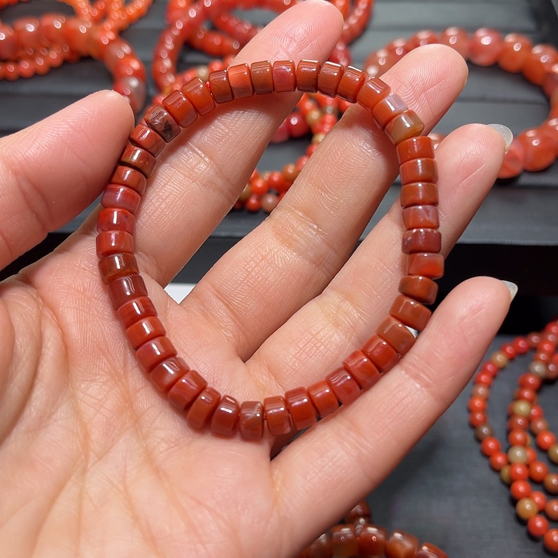南红玛瑙手链未镶嵌