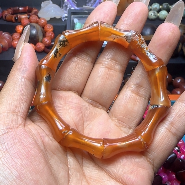 玛瑙/玉髓颈饰未镶嵌