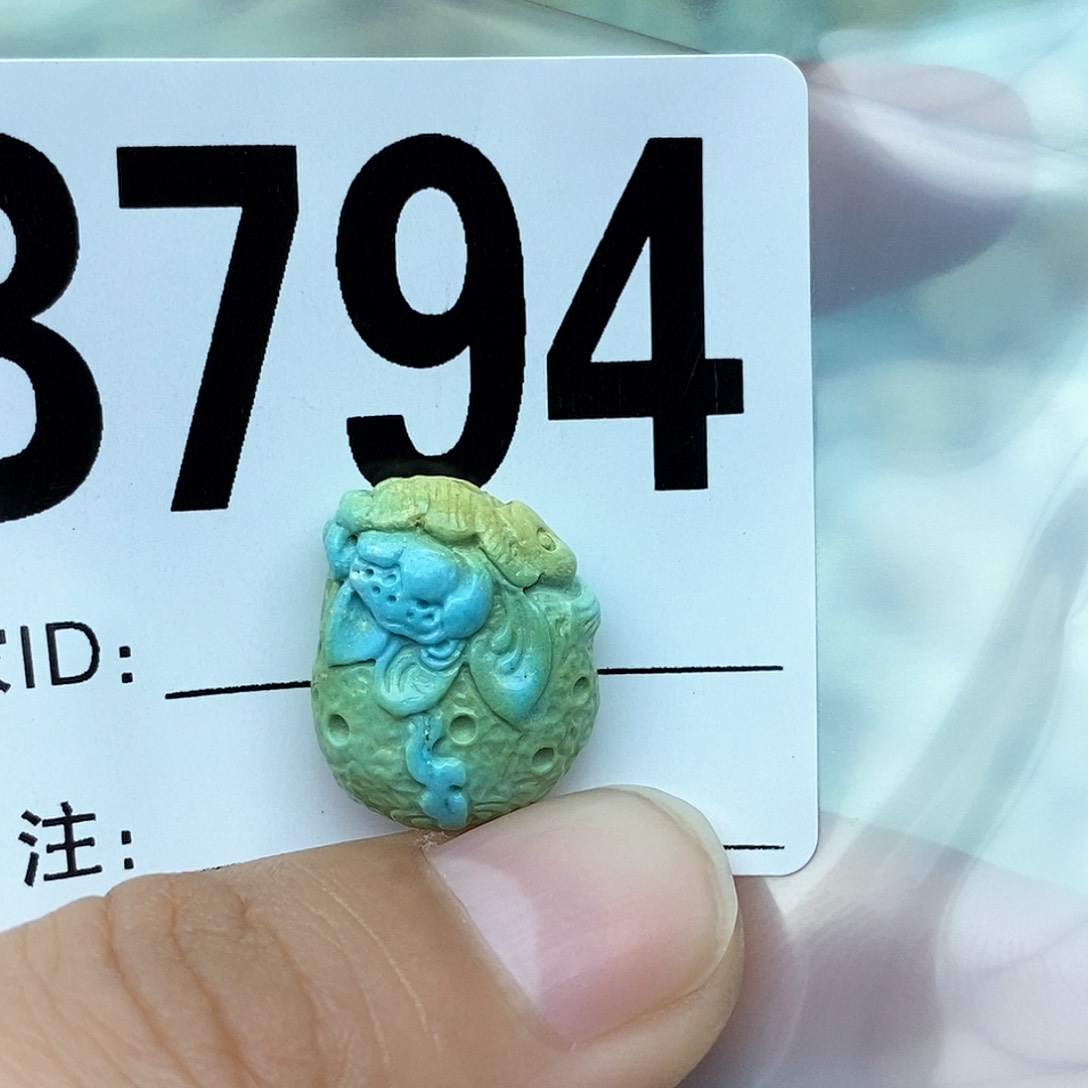 绿松石配饰未镶嵌